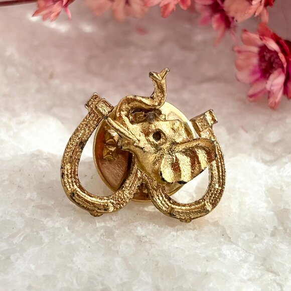 Vintage Jewelry - Vintage Gold Toned Elephant & Double Horseshoe Lucky Pin / Brooch